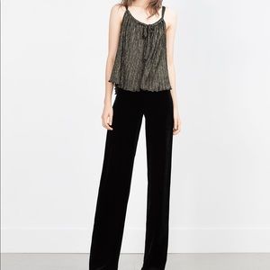 Zara Tops - Zara Black and Gold Metallic Halter Flounce Top Zara Tops - Zara Black and Gold Metallic Halter Flounce Top